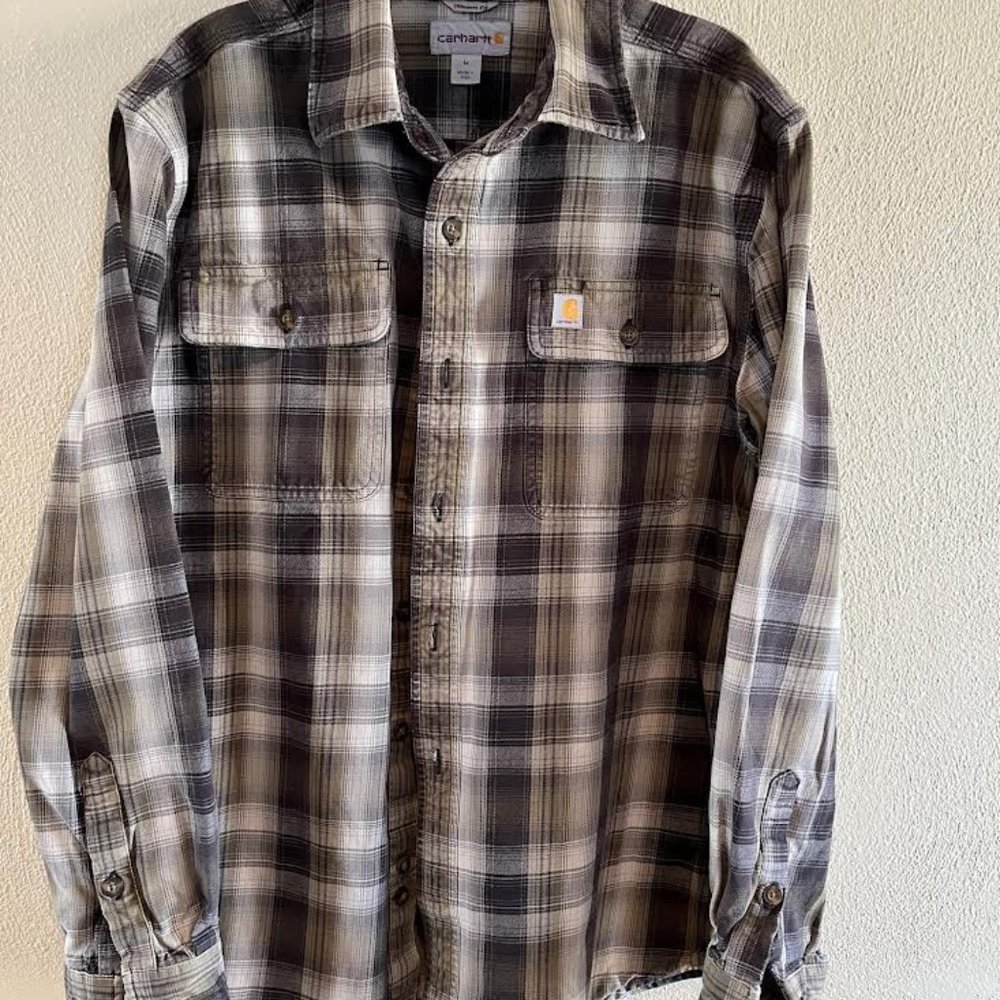 Men's Carhartt heavyweight shirt. Size M. Gray/offwhite.